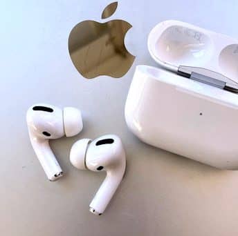 Airpods discount vs headset