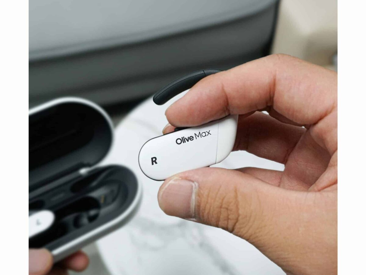 Olive Max ワイヤレスイヤホン【美品】 集音器 イヤホン型 耳掛け型 オリーブマックス Olive Max カナル型