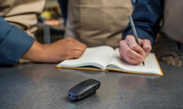 Beltone Unveils Auracast-Enabled Portable Mic for Serene Hearing Aid