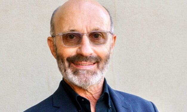 Douglas Beck Receives AIHHP 2024 Golden Lobe Award