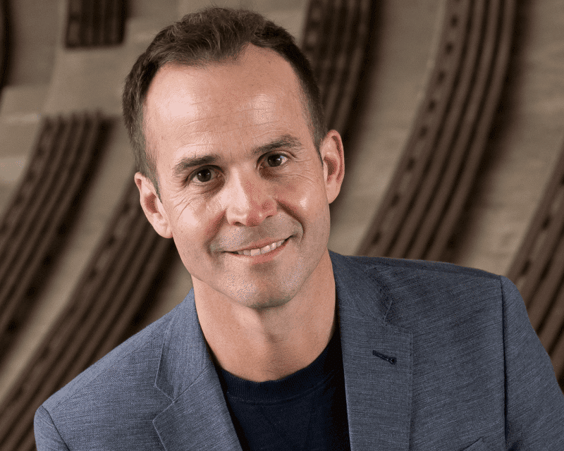 Swanepoel Wins Award for Improving Access to Hearing Care
