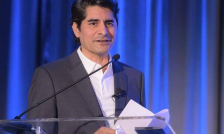 Otolaryngologist Bobby Mukkamala Sworn in as AMA President